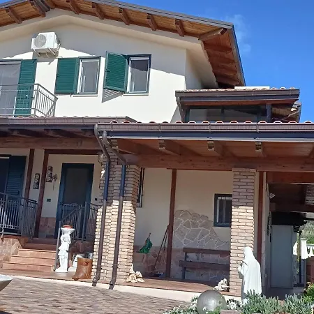 La Taverna Di Angela Apartment